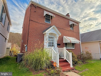 1039 Myrtle St, Cumberland, MD 21502