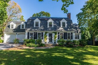 88 Annawan Rd, Waban, MA 02468