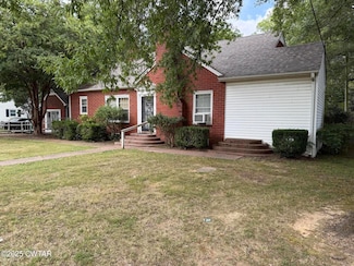 1846 S Highland Ave, Jackson, TN 38301