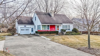 144 S Main St, Seneca, IL 61360