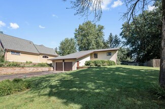 6544 49th St N, Saint Paul, MN 55128