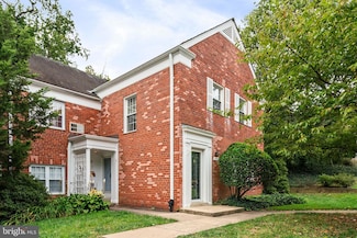 3778 Gunston Rd, Alexandria, VA 22302
