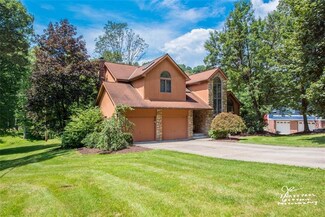 6148 Baker School Rd, Trafford, PA 15085