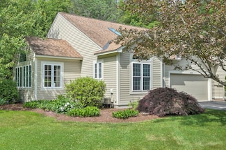 53 Summit Ridge Dr, Keene, NH 03431