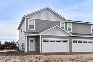39752 Fallbrook Ave, North Branch, MN 55056