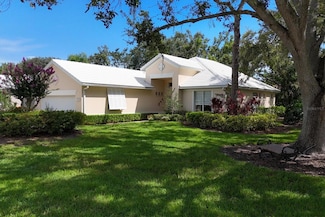 7904 Hampton Ct, University Park, FL 34201