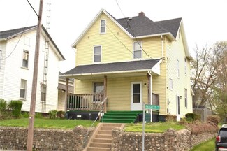 210 Schwalm Ave NE, Canton, OH 44704