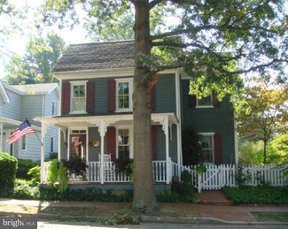 118 W Chestnut St, St. Michaels, MD 21663