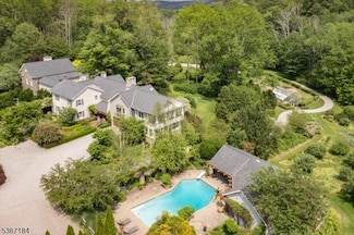 936 Dove Island Rd, Newton, NJ 07860
