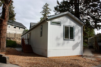 61000 Brosterhous Rd Unit 550, Bend, OR 97702