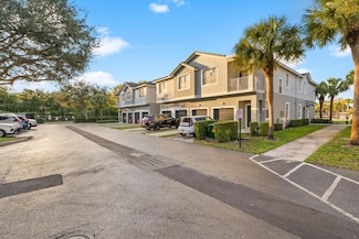 3013 Grandiflora Dr, Lake Worth, FL 33467