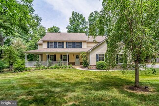 6991 Beachmont Dr, Sykesville, MD 21784