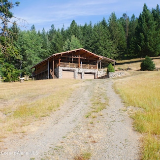 1616 Highland Springs Rd, Saint Maries, ID 83861