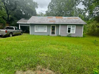 405 Newton St, Newton, TX 75966