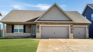 8717 Hedgewood Ct, Evansville, IN 47725