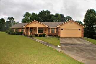 1024 Forrest Rd, Tylertown, MS 39667