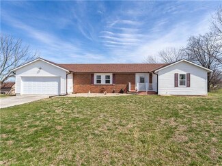 11845 County Road 162, Savannah, MO 64485