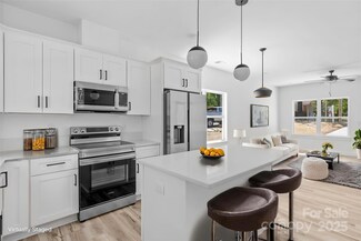 1611 Carlton Ave, Kannapolis, NC 28083