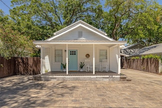 608 Beach Dr, Saint Simons Island, GA 31522