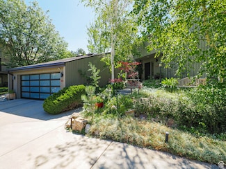 3348 Splendor Cir, Salt Lake City, UT 84124