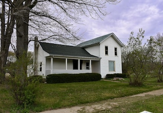 325 E Leroy St, Burlington, MI 49029