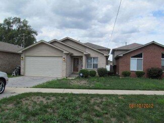 1112 W Vermont Ave, Calumet Park, IL 60827