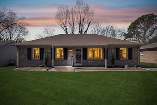 917 Springmont Dr, Hopkinsville, KY 42240