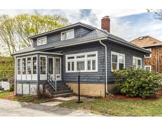10 Lowell St, Beverly, MA 01915