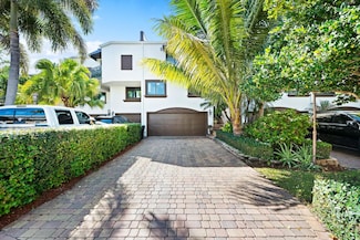 3014 NE 49th St, Fort Lauderdale, FL 33308