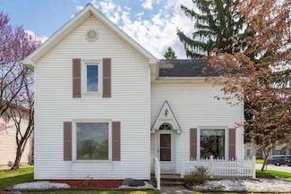 601 E 7th St, Auburn, IN 46706