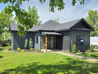 304 N C St, Grangeville, ID 83530