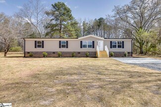 212 Robinwood Cir, Starr, SC 29684