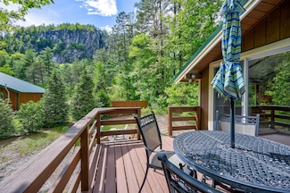 16 Merrimeeting Rd, Conway, NH 03818