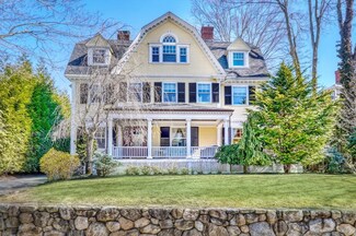 10 Sheffield Rd, Winchester, MA 01890
