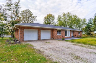 4732 W 630 S, Huntingburg, IN 47542