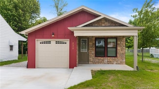 232 E Main St, Austin, IN 47102