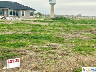 110 Saint Francois Ave, Port Lavaca, TX 77979