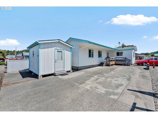 6 Creek Ln, Lakeside, OR 97449