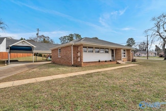 2213 Lynn Rd NW, Huntsville, AL 35810