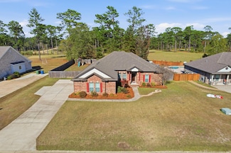26 E Yellowstone, Hattiesburg, MS 39402