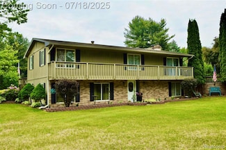 12263 Coldwater Rd, Flushing, MI 48433