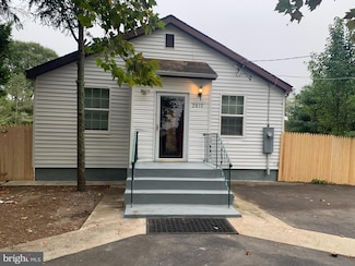 2810 Panther Rd, Vineland, NJ 08361