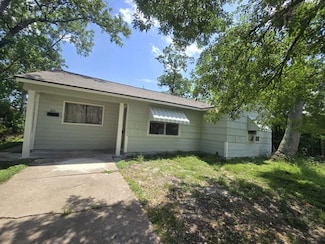 822 Woodhue St, Channelview, TX 77530
