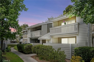 27643 Susan Beth Way Unit G, Santa Clarita, CA 91350