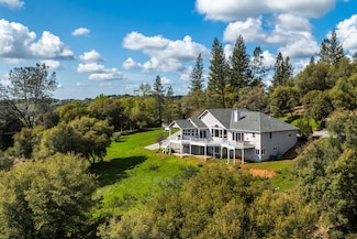 16305 Duggans Rd, Grass Valley, CA 95949