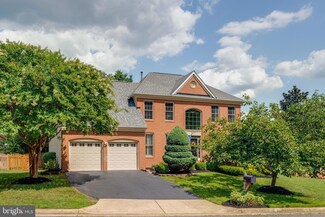 7703 Royal Azalea Ct, Springfield, VA 22153