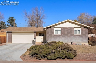 102 Landoe Ln, Colorado Springs, CO 80911