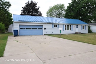 3575 S Dangl Rd, Muskegon, MI 49444