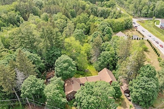 73 Mammoth Rd, Pelham, NH 03076