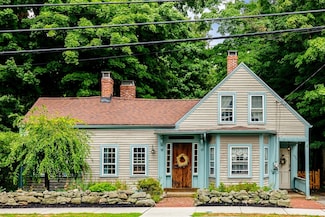 432 Merrimac St, Newburyport, MA 01950